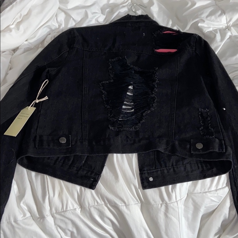 Distressed jean jacket - Picture 3 of 4